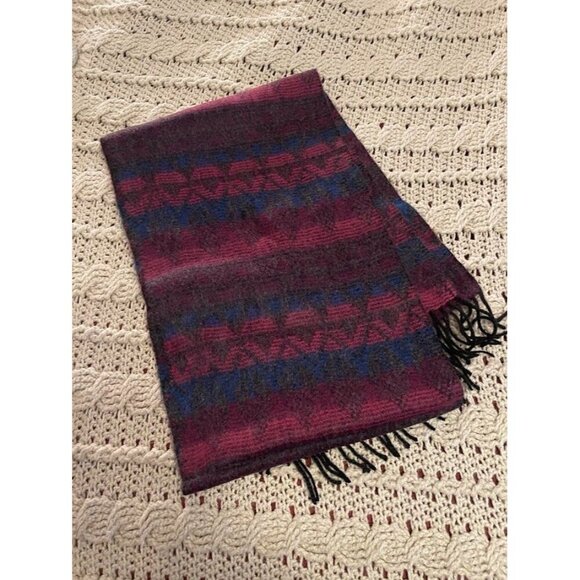 NWT Coldwater Creek Acrylic Fringe Scarf With Geometric Pattern In Burgundy & Bl - Picture 1 of 11